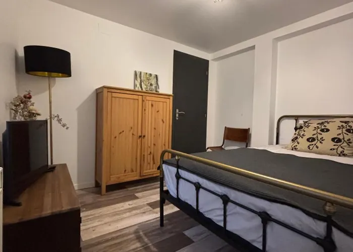 Cosy Near
